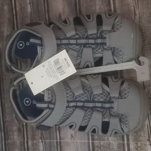 Cat and jack size 4 sandals